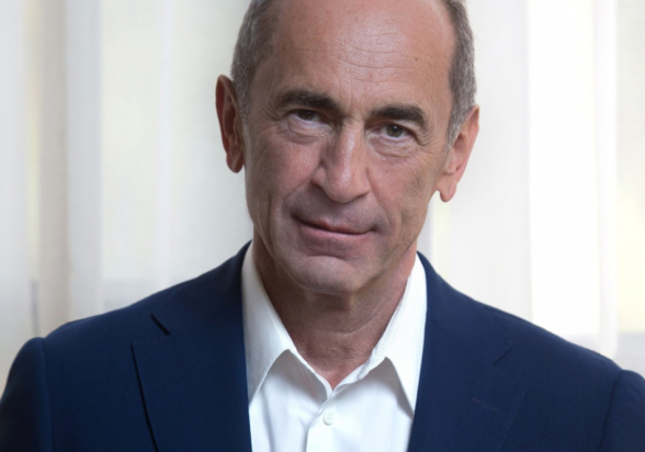 Роберт Кочарян поздравил с Днем возрождения Арцаха